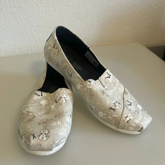 TOMS all that jazz size 7 shoes - Picture 1 of 7